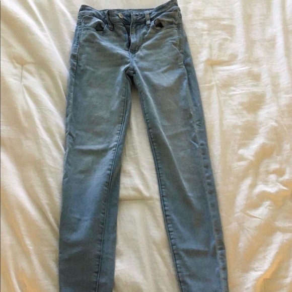 **SOLD American Eagle Outfitters Next Level Stretch high rise jeans size 2 short - Picture 3 of 4